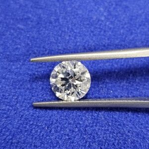 Natural Round Diamond